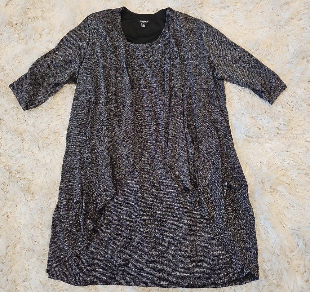 Roz & Ali Shimmering Black Long Sleeve Dress